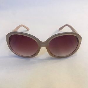 Light-pink toned sunglasses